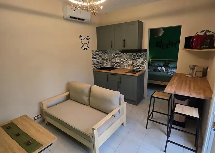 Superbe T2 Privatif Clim Piscine Petit-dejeuner Au Horizons Landais Nyaraló